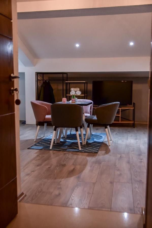 Papi Apartments Kruševo エクステリア 写真