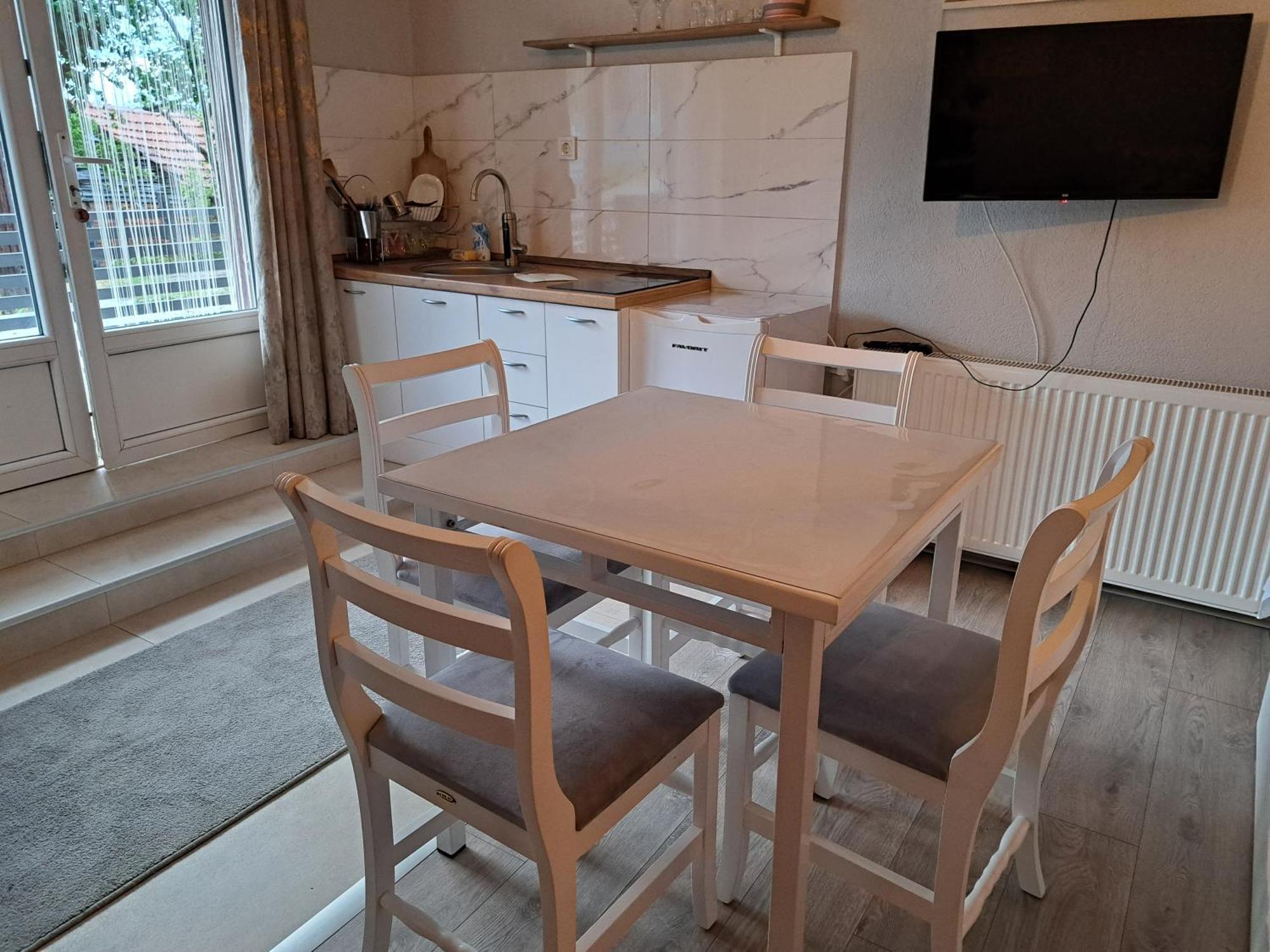 Papi Apartments Kruševo 部屋 写真